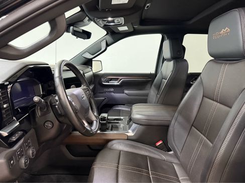 Used 2025 Chevrolet Silverado 1500 High Country w/ Midnight Edition AWD/4WD image 13