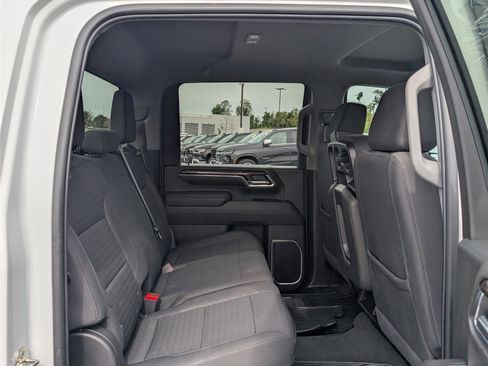 Used 2024 Chevrolet Silverado 2500 LT image 12