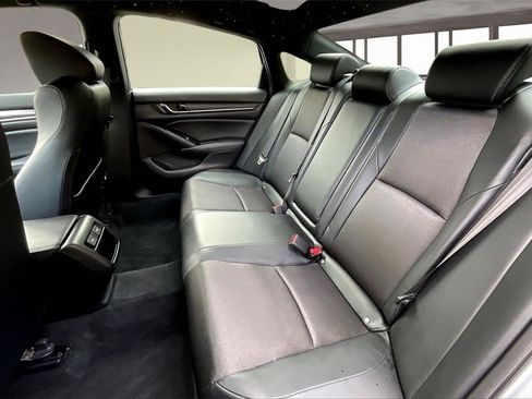 Used 2022 Honda Accord Sport image 19