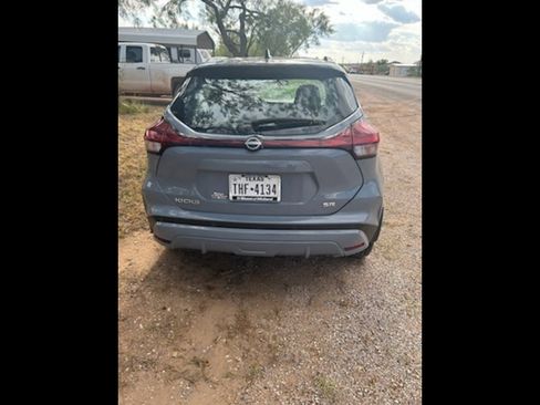 Used 2023 Nissan Kicks SR image 6