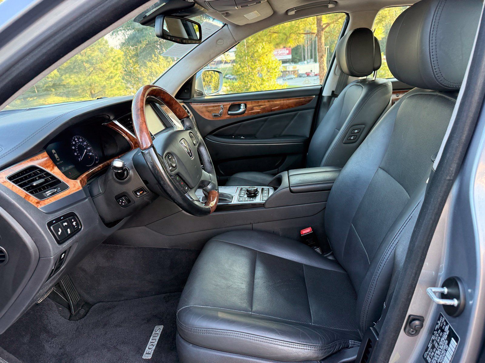 Used 2014 Hyundai Equus Signature RWD image 35