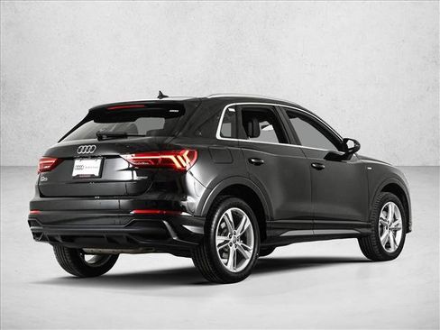 Used 2020 Audi Q3 2.0T Premium AWD/4WD image 5