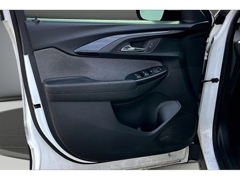 Used 2022 Chevrolet TrailBlazer LT w/ Convenience Package image 20