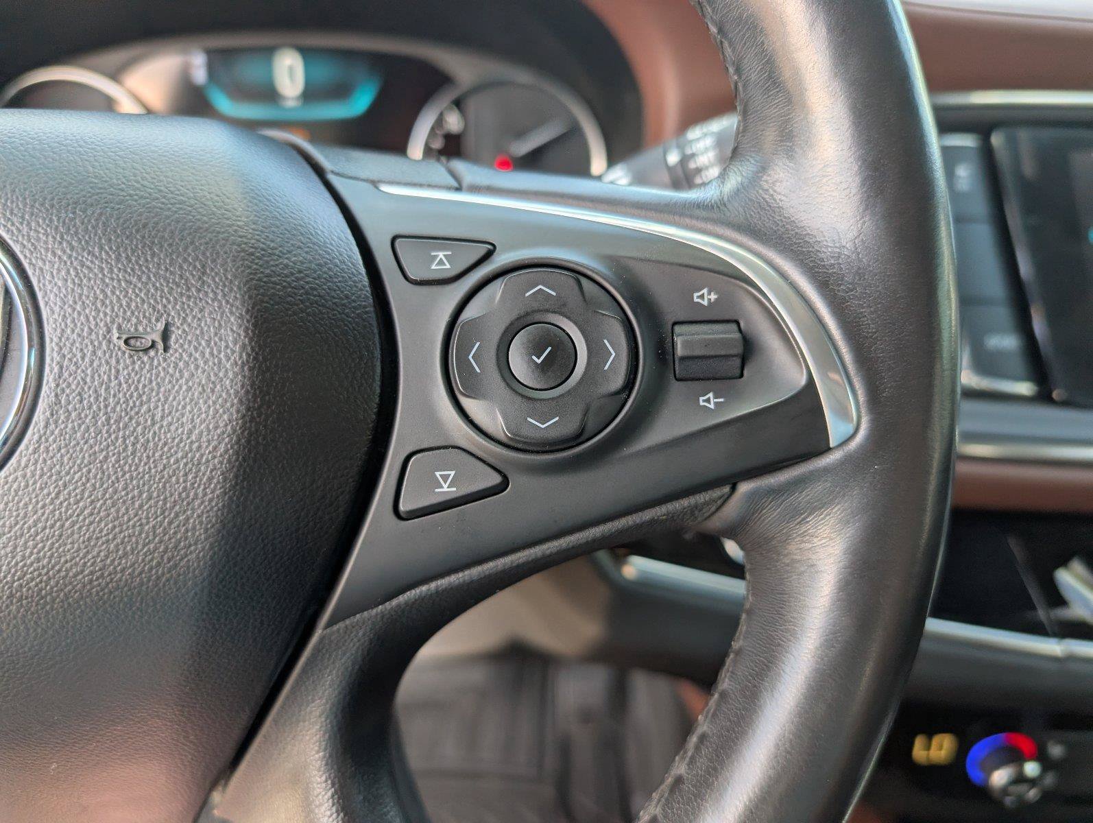 Used 2018 Buick Enclave Avenir w/ Avenir Technology Package FWD image 26