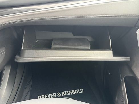 Used 2019 Buick Enclave Premium image 23