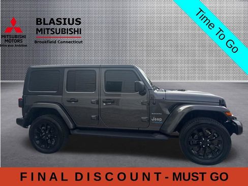 Used 2021 Jeep Wrangler Unlimited Sahara w/ Cold Weather Group AWD/4WD image 4