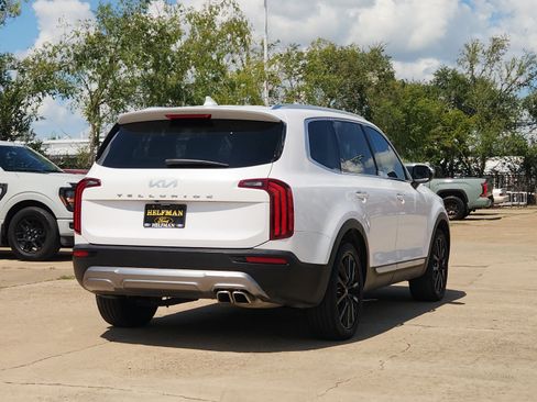 Used 2022 Kia Telluride SX FWD image 3