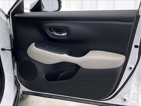 Certified 2023 Honda HR-V LX image 21