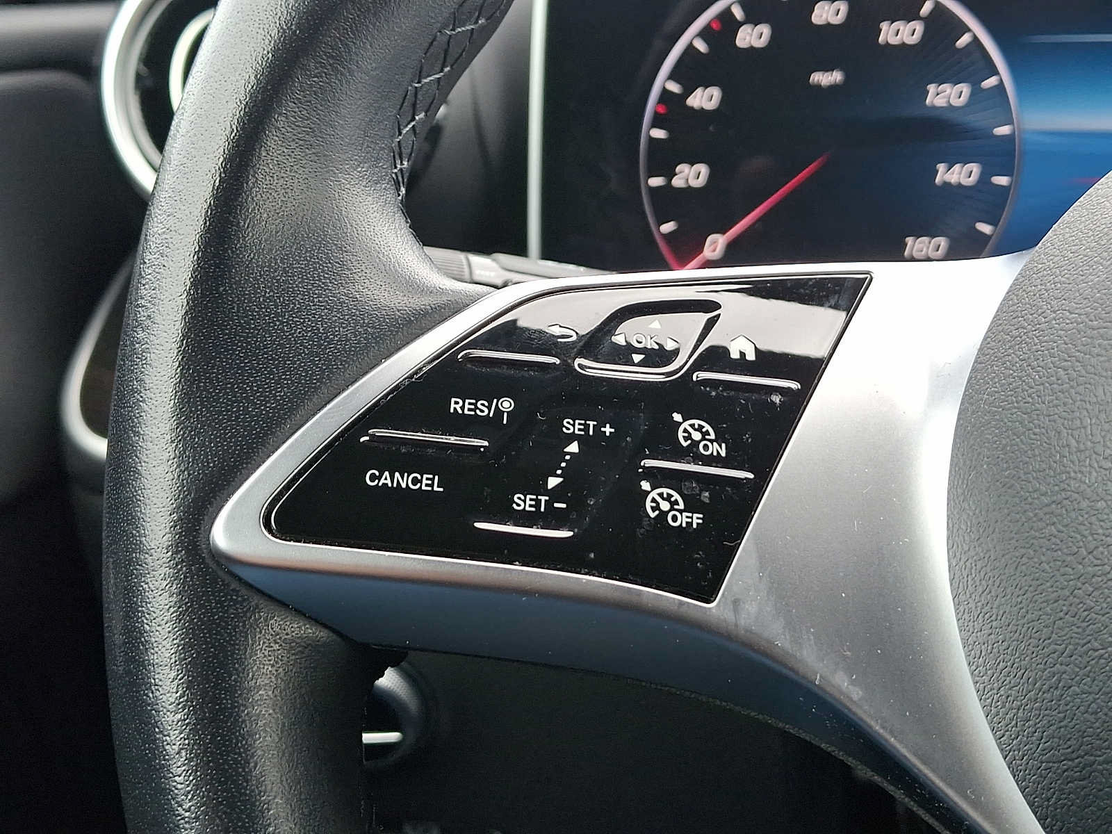 Used 2024 Mercedes-Benz GLC 300 4MATIC image 20
