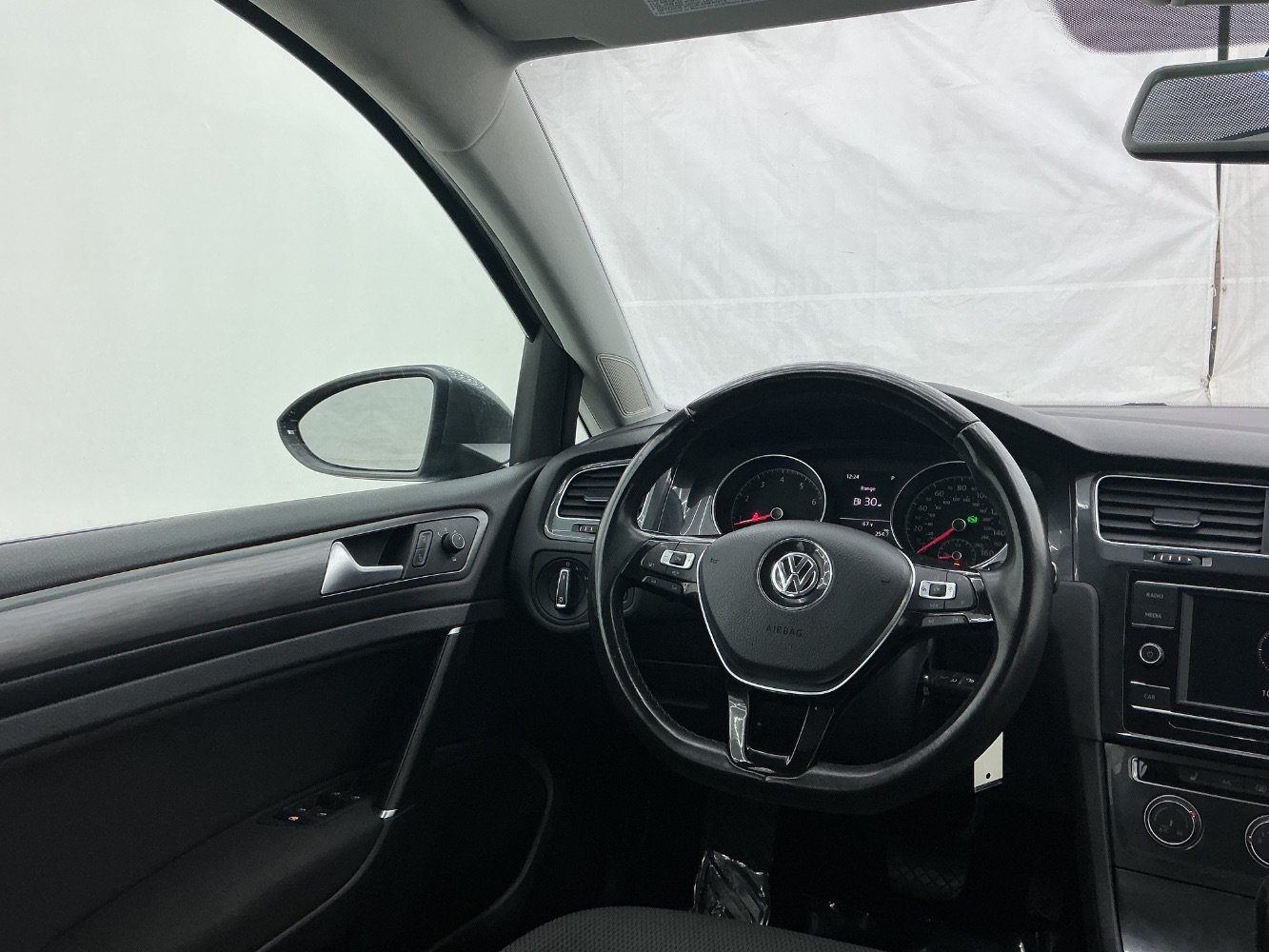 Used 2019 Volkswagen Golf S AWD/4WD image 30