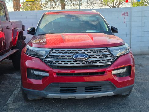 Used 2021 Ford Explorer Limited w/ Equipment Group 301A RWD image 2