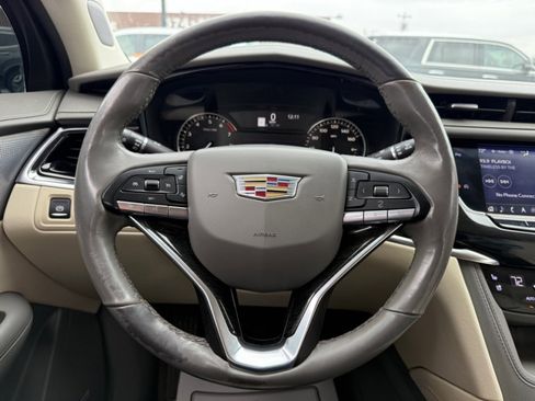 Used 2020 Cadillac XT6 Premium Luxury image 22