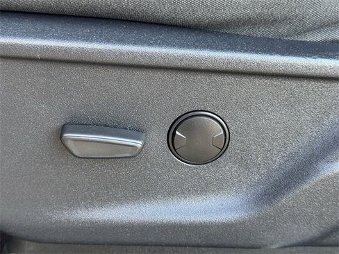 Used 2023 Ford F150 XLT image 25