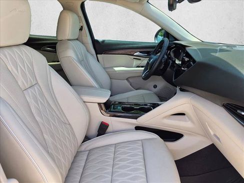 Used 2022 Buick Envision Avenir w/ Technology Package II FWD image 22