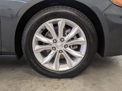 Used 2021 Chevrolet Malibu LT FWD image 37