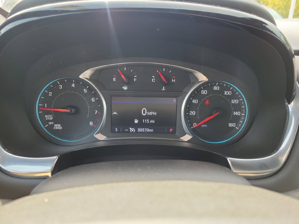 Used 2023 Chevrolet Traverse LT FWD image 25