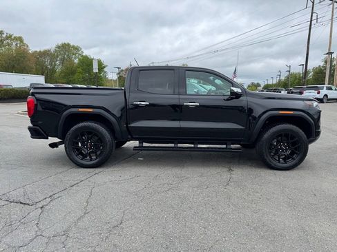 Certified 2023 GMC Canyon Denali w/ Denali Black Edition AWD/4WD image 7