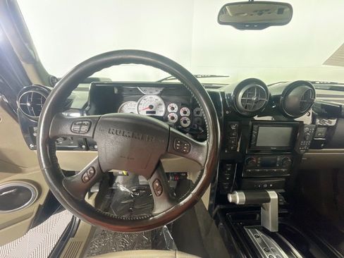Used 2003 HUMMER H2 w/ Preferred Equipment Group AWD/4WD image 15