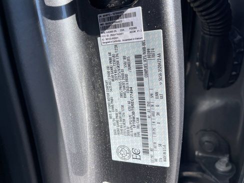 Used 2024 Ford F350 Lariat w/ Lariat Ultimate Package image 32