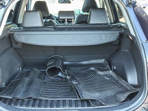 Used 2023 Toyota RAV4 XLE Premium image 27