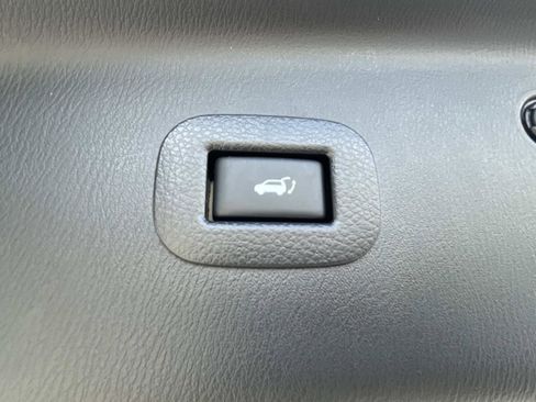 Used 2019 INFINITI QX80 Luxe w/ Proactive Package RWD image 8