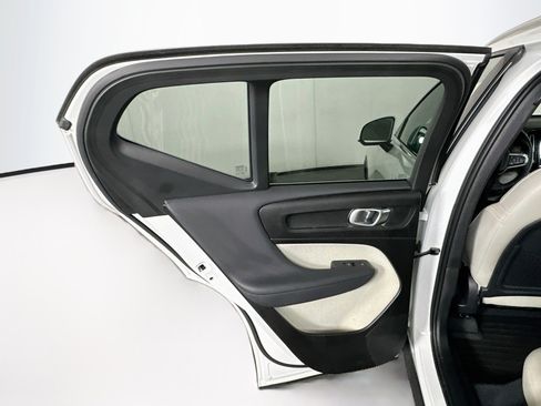 Used 2023 Volvo XC40 B4 Plus w/ Protection Package Premier FWD image 27
