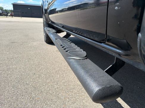 Used 2018 Toyota Tacoma TRD Sport AWD/4WD image 19
