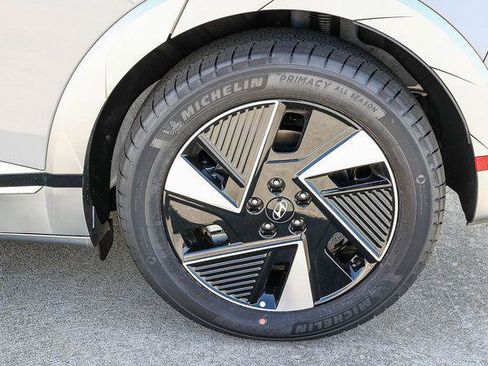 New 2026 Hyundai Ioniq 5 Limited RWD image 8