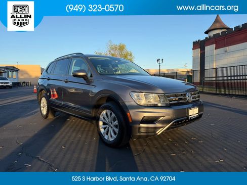 Used 2018 Volkswagen Tiguan S image 3