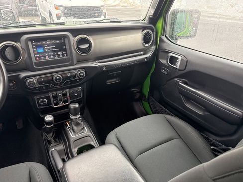 Used 2019 Jeep Wrangler Unlimited Sport S image 13