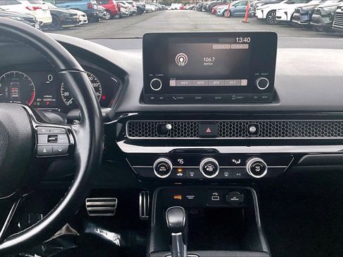 Used 2023 Honda Civic Sport image 6