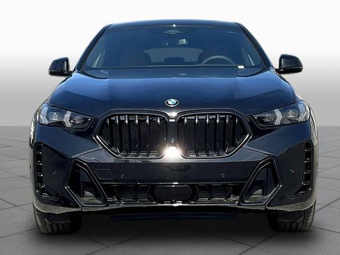 Used 2026 BMW X6 xDrive40i w/ Climate Comfort Package AWD/4WD image 3