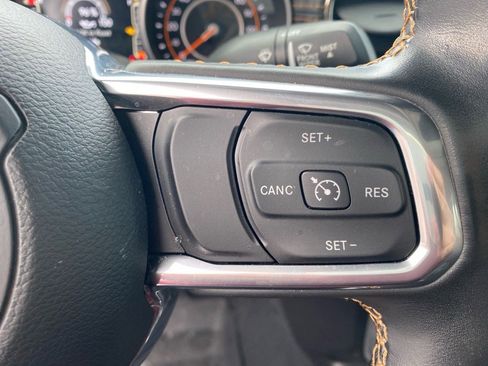 Used 2022 Jeep Gladiator Overland image 20