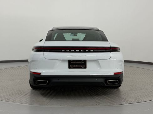 Certified 2024 Porsche Panamera image 10