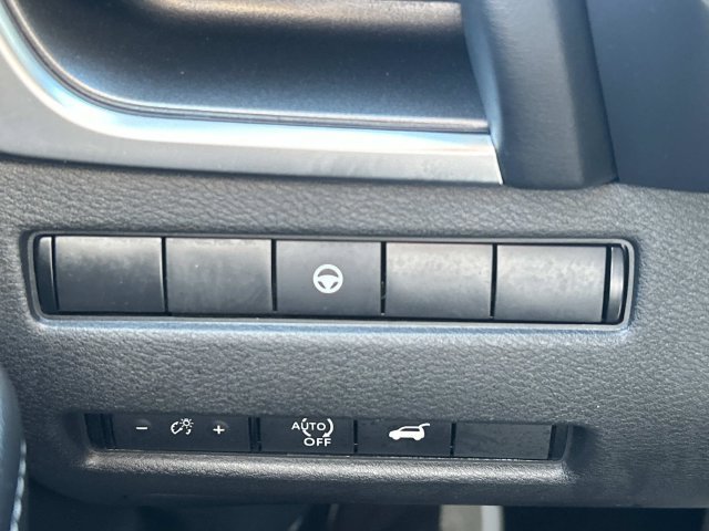 Used 2023 Nissan Rogue SV w/ SV Premium B Package AWD/4WD image 26