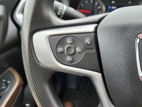 Used 2023 GMC Acadia SLE w/ Driver Convenience Package image 20