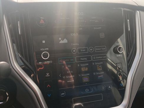 Used 2025 Subaru Outback Premium image 16