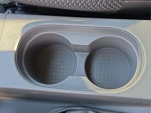 Used 2016 Nissan Frontier Desert Runner image 19