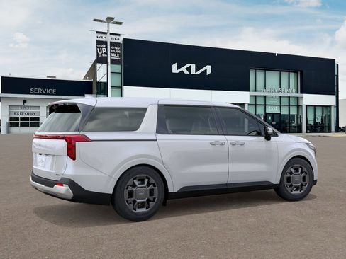New 2026 Kia Carnival EX FWD image 7