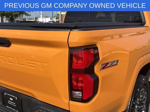 Used 2025 Chevrolet Colorado Z71 w/ Technology Package AWD/4WD image 36