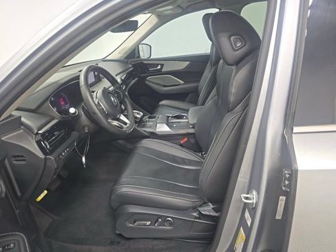 Used 2024 Acura MDX FWD w/ Technology Package image 6