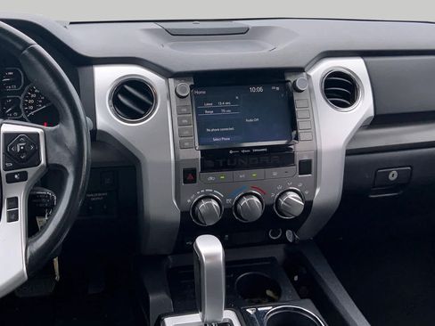 Used 2020 Toyota Tundra SR5 w/ SR5 Leather Package RWD image 7