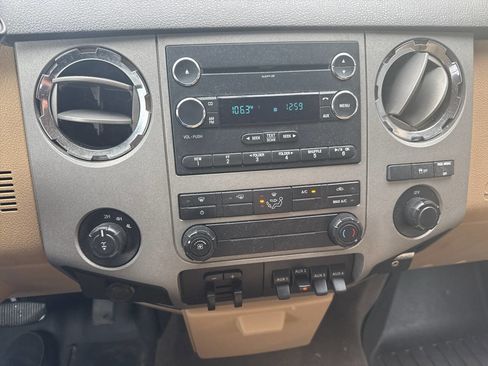 Used 2016 Ford F250 XLT w/ XLT Value Package AWD/4WD image 14