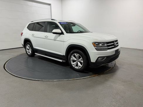 Used 2018 Volkswagen Atlas SEL image 2