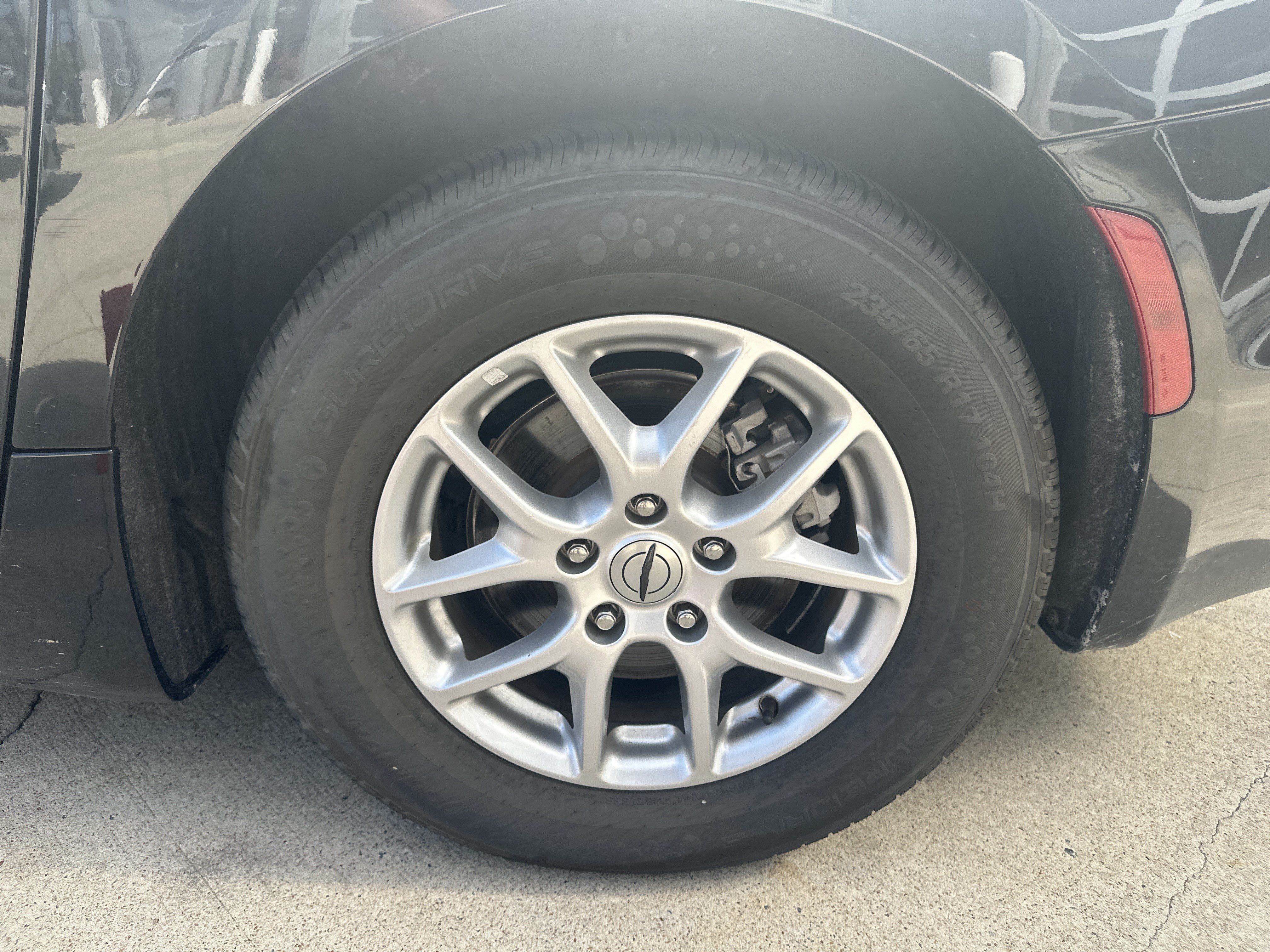 Used 2023 Chrysler Pacifica Touring-L FWD image 34