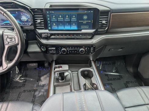 Used 2024 Chevrolet Silverado 1500 High Country AWD/4WD image 20