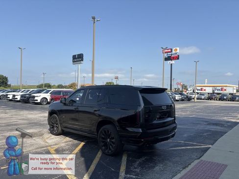 Used 2025 Cadillac Escalade V w/ LPO, ONYX Package AWD/4WD image 3