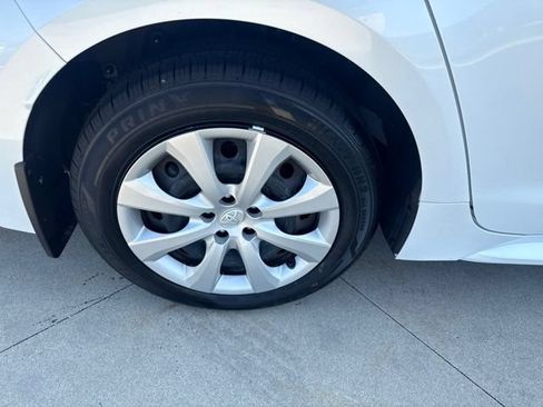 Used 2023 Toyota Corolla LE FWD image 10