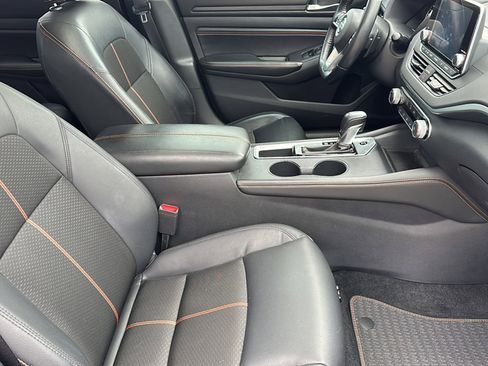 Used 2019 Nissan Altima 2.5 SR w/ SR Premium Package image 23