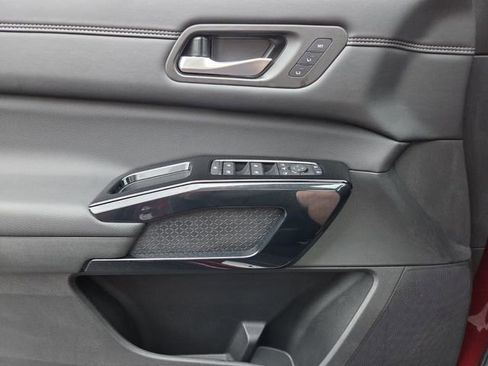 New 2026 Nissan Pathfinder Platinum FWD image 26